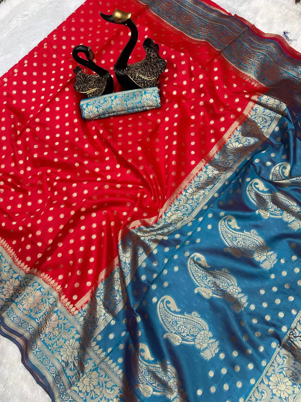 682-RED TIPA SAREE